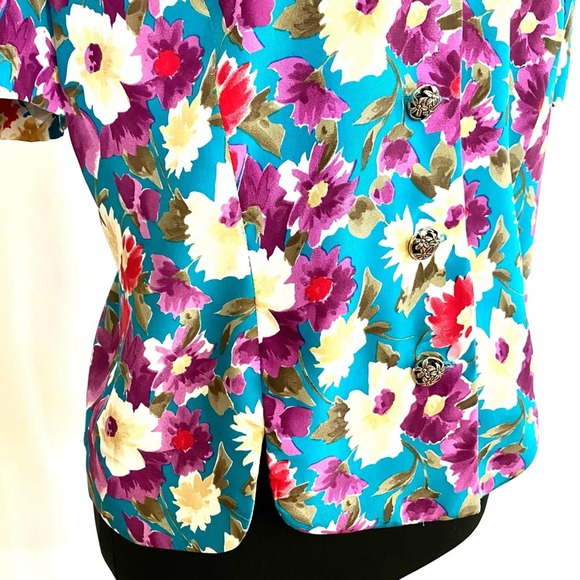 Leslie Faye Colorful Purple and Blue Button Blouse - Picture 6 of 11